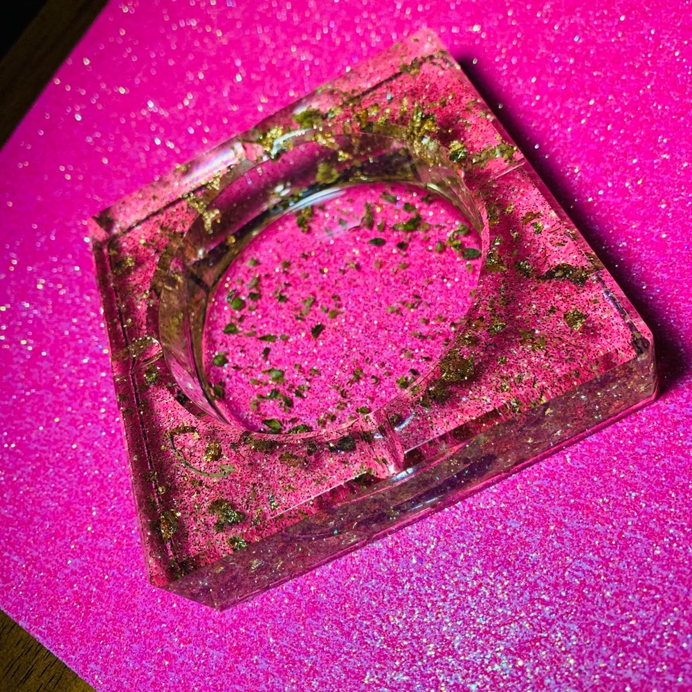Resin art 🦋